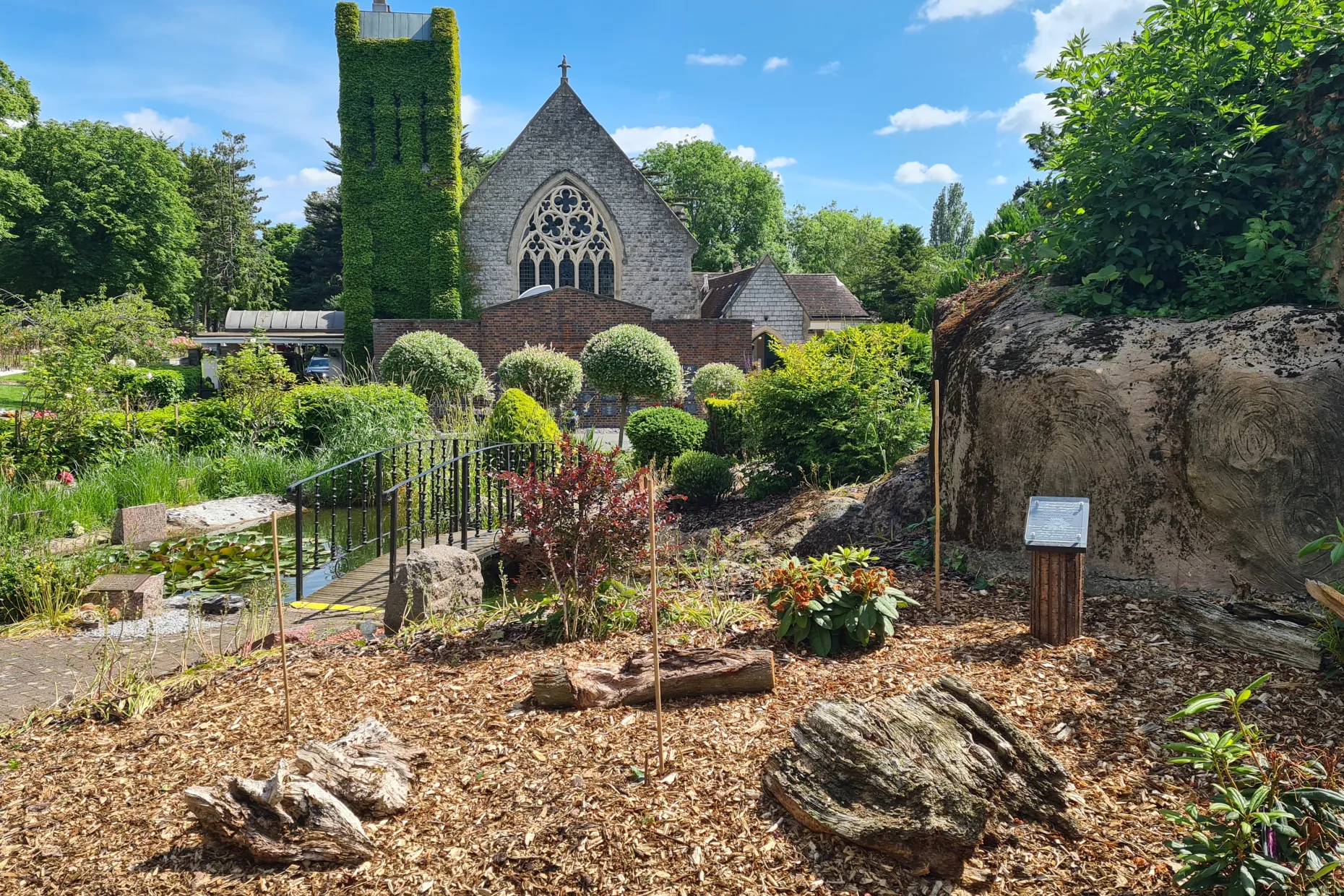 Memorial grounds and chapel