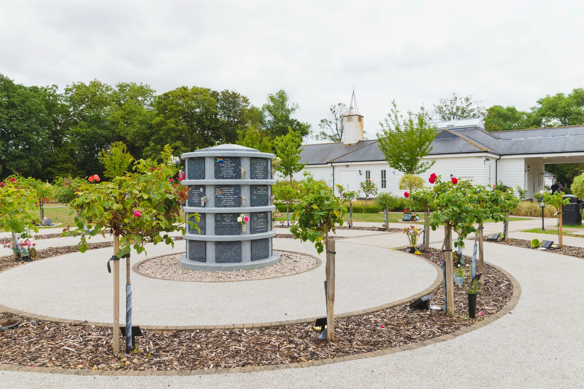 Memorial grounds and niche