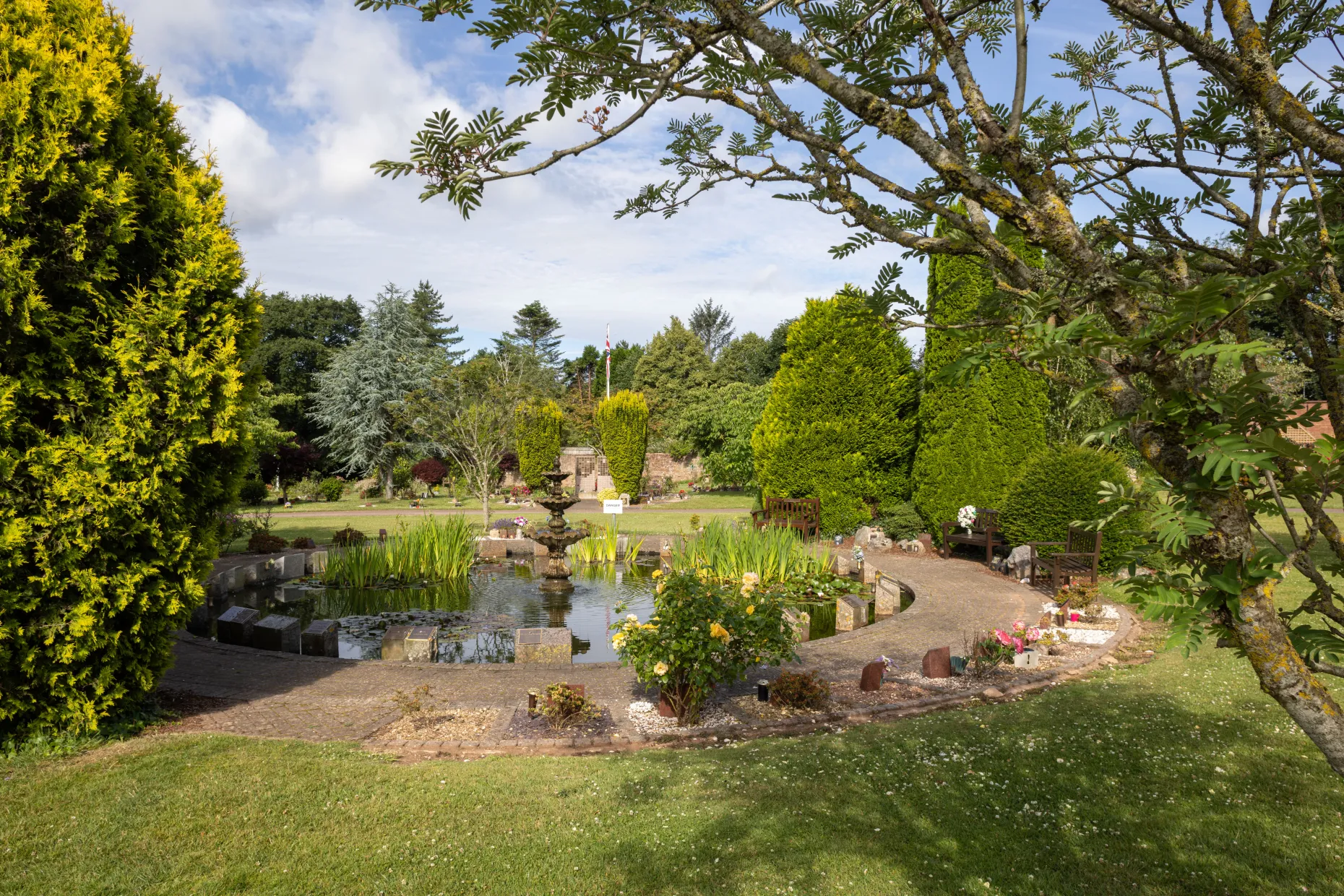 Exeter & Devon Crematorium Grounds