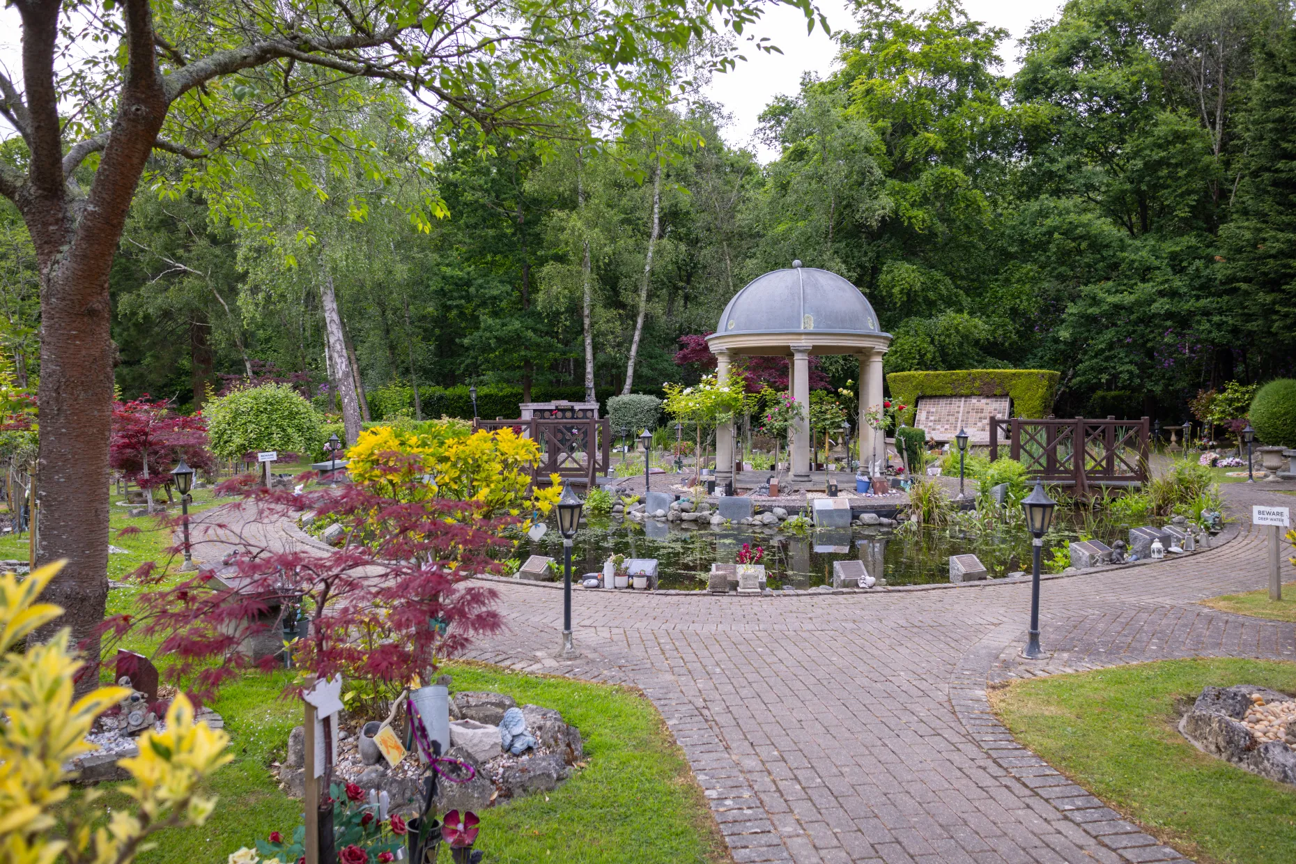 Surrey & Sussex Crematorium Grounds