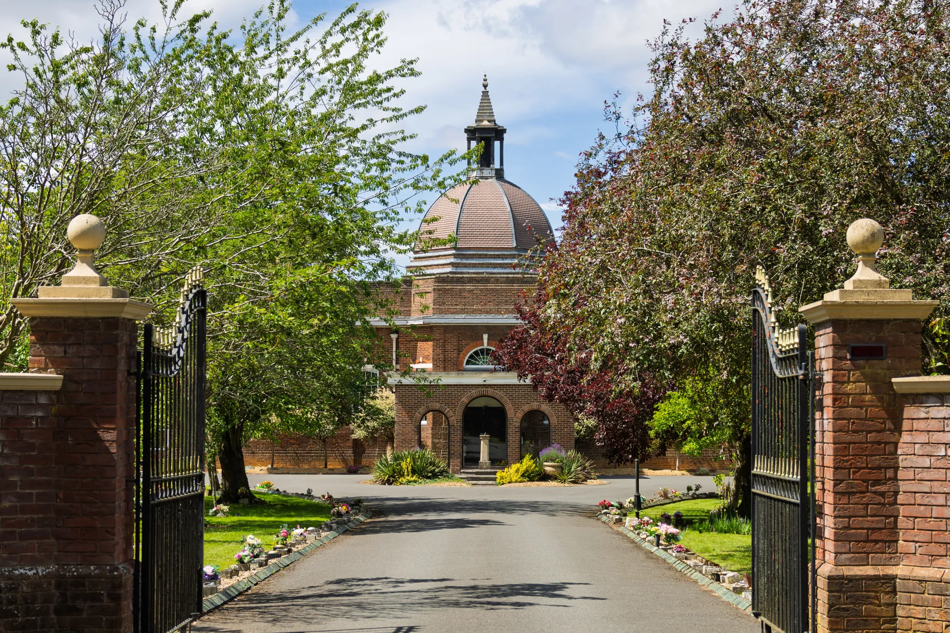Counties Crematorium chapel