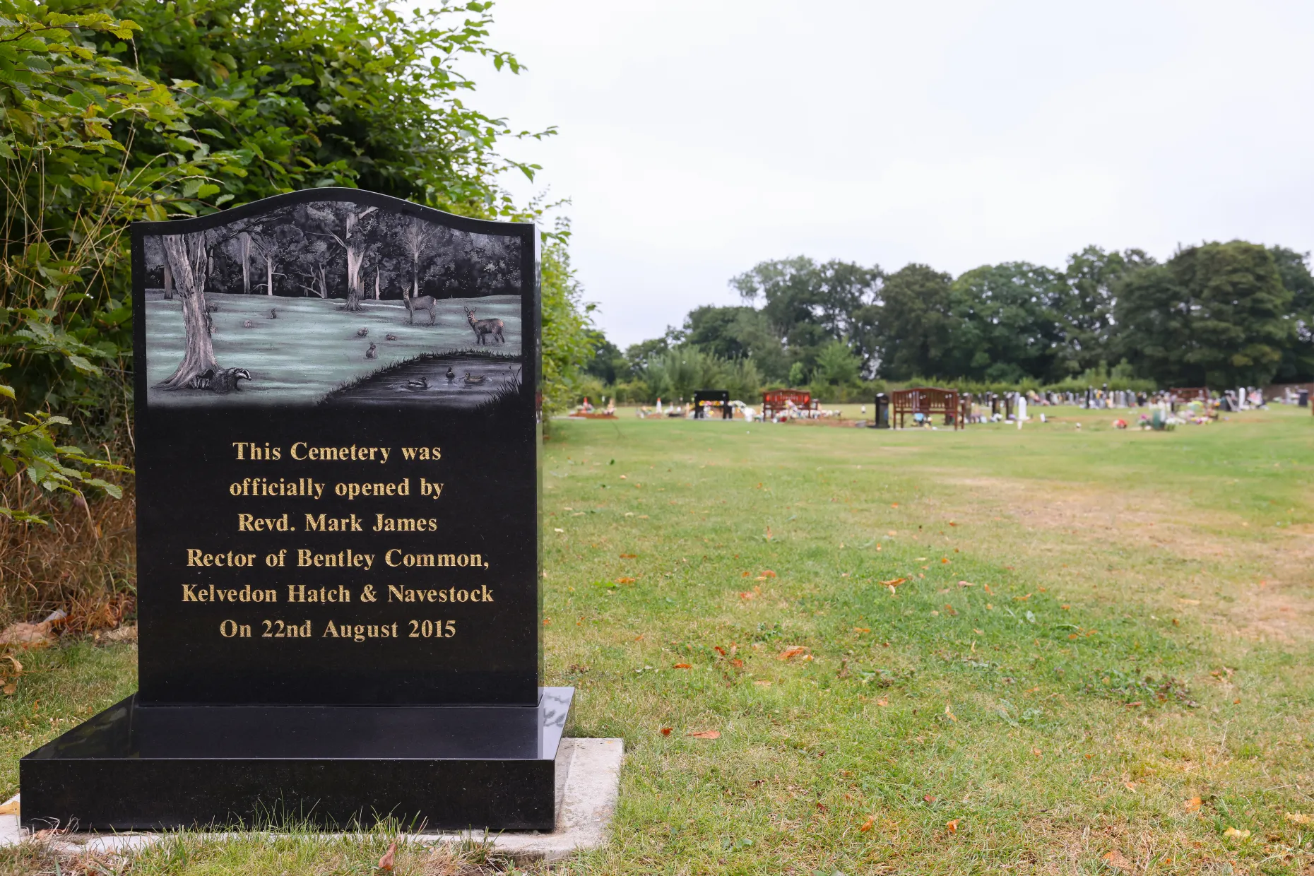Bentley Cemetery grounds