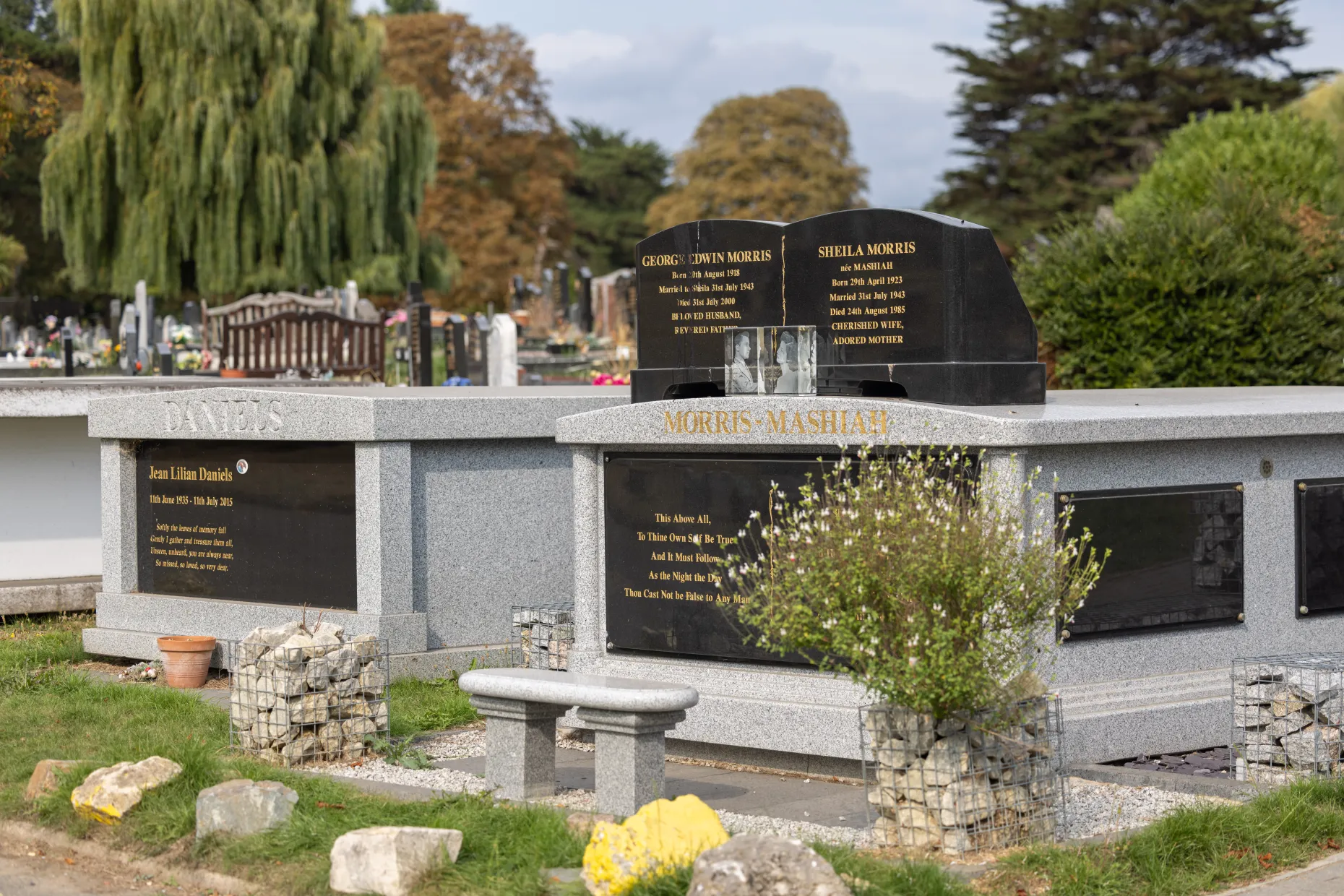 Above ground memorials