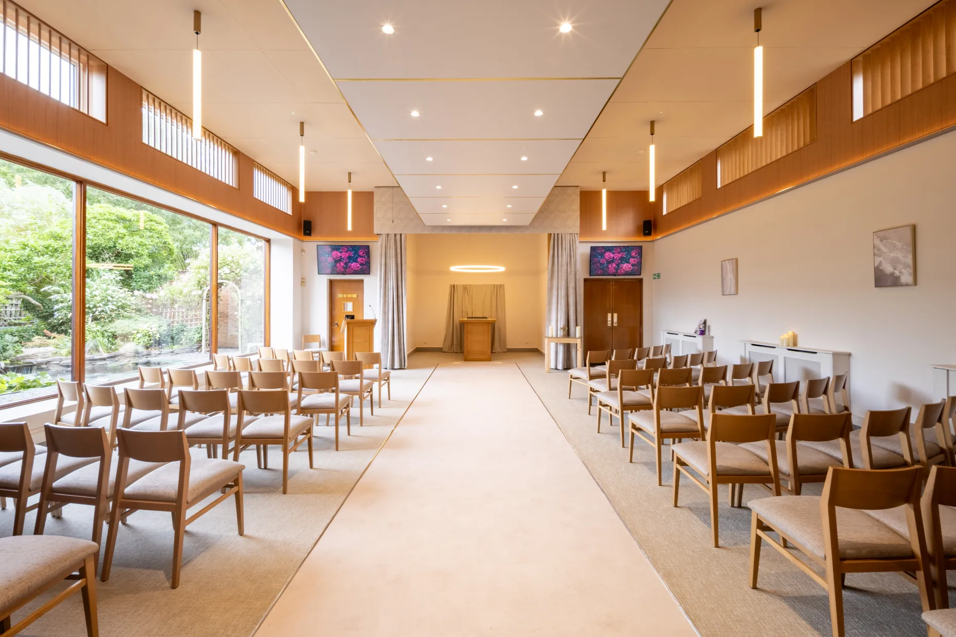 Loughborough Crematorium Chapel